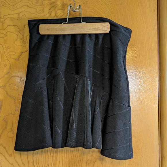 BCBGeneration black swing skirt - Picture 1 of 6